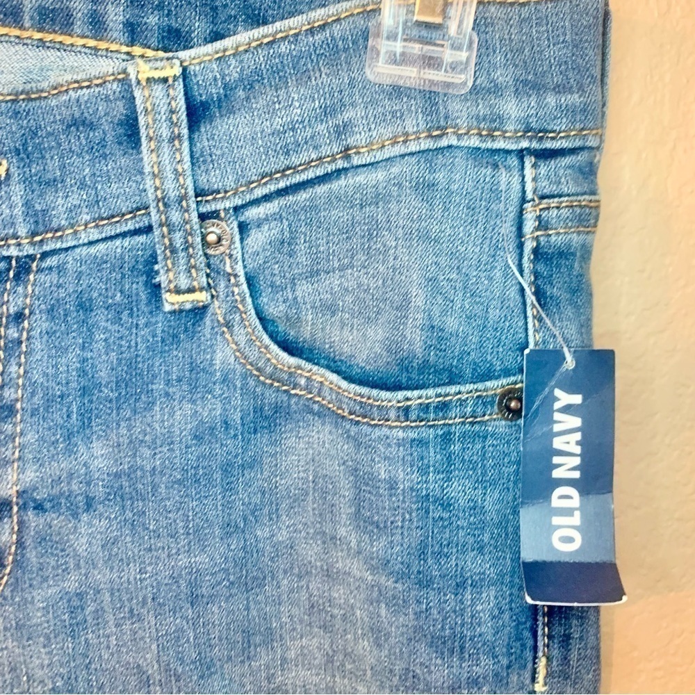 NWT Old Navy Jeans Size 4 The Flirt Blue Denim Cotton Spandex Bootcut Faded Wash - Picture 5 of 16